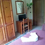 Ristoro Saint Roch Hotel *